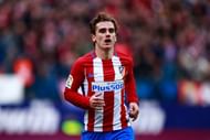 MADRID, SPAIN - MARCH 05:  Antoine Griezmann of Atletico de Madrid celebrates scoring their third goal during the La Liga match between Club Atletico de Madrid and Valencia CF at Estadio Vicente Calderon on March 5, 2017 in Madrid, Spain.  (Photo by Gonzalo Arroyo Moreno/Getty Images)